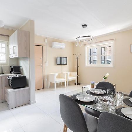 Aiolos Cozy Alimos Center Apartment Near The Sea Atena Exterior foto
